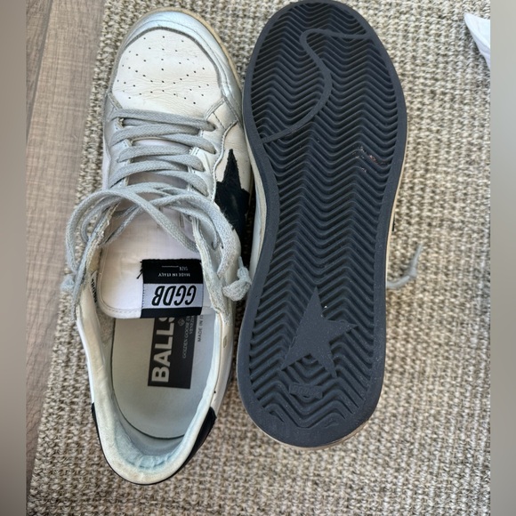 Golden Goose sneakers for men. Worn o ly a fee times, in perfect conditions. - Picture 8 of 8